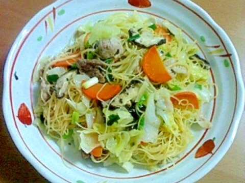 野菜たっぷり♪焼きビーフン